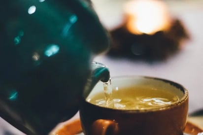 Té de cáscara de piña con canela