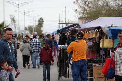 Cuesta de enero,pega a comerciantes ambulantes