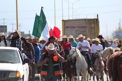 Cabalgan para festejar 89 años del Ejido 8 de Enero en Frontera