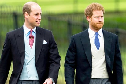 'Me agarró por el cuello y me tiró al suelo', príncipe Harry asegura que William lo golpeó