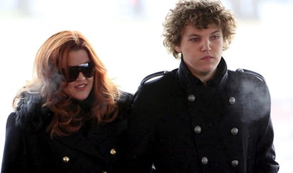 El cuerpo de Lisa Marie Presley descansará junto al de su hijo Benjamin Keough en Graceland: Al igual que su madre, Keough tuvo un triste desenlace