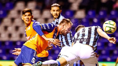 Vence el Puebla 2 goles a 0 a Querétaro en el Cuauhtémoc