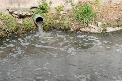 Aguas negras en los domicilios de Piedras Negras