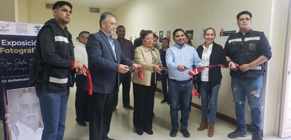 Exposición de don Julio Santoscoy; se inaugura