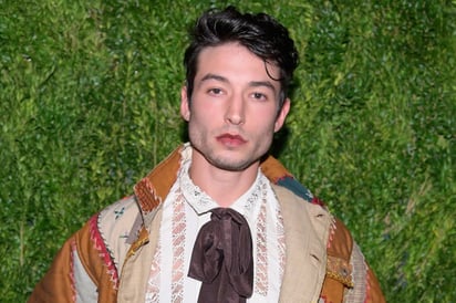 Ezra Miller se declara culpable de robo para no ir a la cárcel