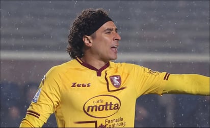 Guillermo Ochoa y la Salernitana se quedan sin DT tras la brutal goleada del Atalanta