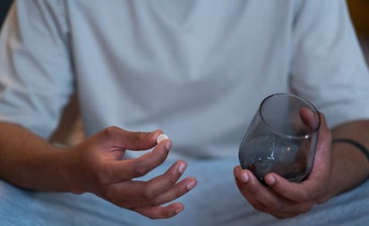 ¿Por qué es peligroso tomar aspirina? Esto dice la UNAM