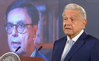 'No somos rateros': AMLO responde por cheque millonario de rifa del avión presidencial