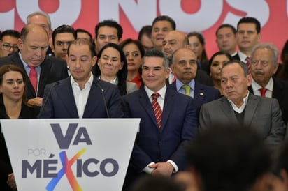 Las candidaturas fueron repartidas en Coahuila 9 para el PRI, 5 para el PAN y 2 para el PRD