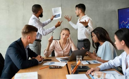 ¿Excelente ambiente laboral? ‘Red flags’ de que es mentira