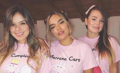 Conoce a las dos hermosas hermanas de Karol G que son furor en redes