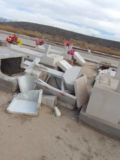 Vandalizan panteón Jardines del Recuerdo de Monclova