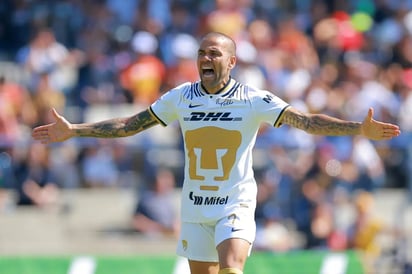 Dani Alves queda fuera de Pumas tras escándalo de abuso en España