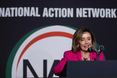 Nancy Pelosi: 'Mi querido esposo, que ni siquiera es tan político, pagó el precio'