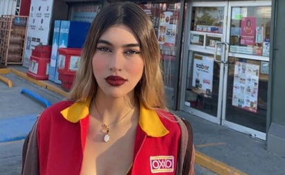 Las 3 fotos que confirman por qué la cajera de Oxxo es la influencer más hermosa