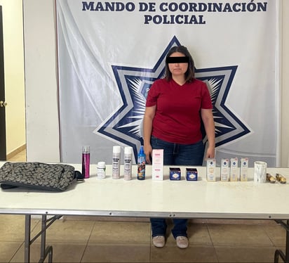 Mujer roba en super mercado; es asegurada 