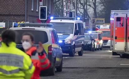 Hombre mata a puñaladas a dos personas en tren de Alemania