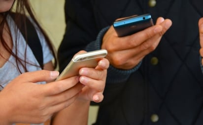 Cómo activar las palomas azules en los mensajes de Google