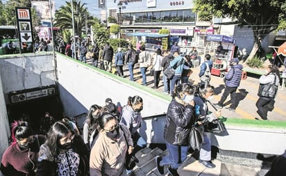 Retiran cargos a mujer acusada de arrojar aspas de lavadora en Metro