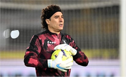 Guillermo Ochoa consigue su primera victoria en la Serie A con el Salernitana: El guardameta mexicano fue pieza fundamental para que el Salernitana ganara tres unidades