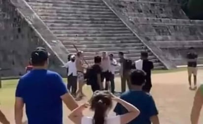 ¿Turista polaco que subió pirámide en Chichén Itzá, cuánto pagó de multa?