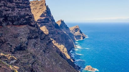 Esta isla apareció y desapareció dejando un rastro de vida nunca antes visto