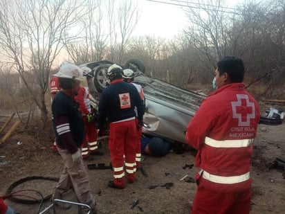 Conductor cae de los puentes Cuates y muere