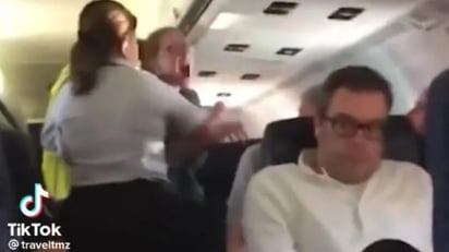 Joven rompe en llanto en pleno vuelo luego de que su novio la terminara: Actualmente, el video ya cuenta con más de 10 millones de reproducciones dentro de TikTok.