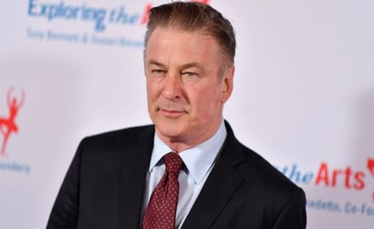 Fiscalía de Nuevo México acusa formalmente a Alec Baldwin de homicidio involuntario