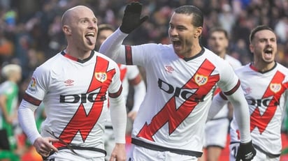 De recoger frutas a ser un gran jugador: Isi Palazón superó la negativa del Real Madrid y es la revelación del Rayo Vall