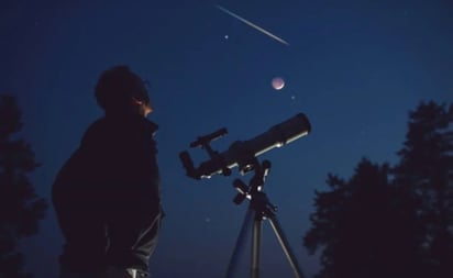 Cometa verde y otros eventos astronómicos en febrero; te decimos cuáles y cuándo verlos