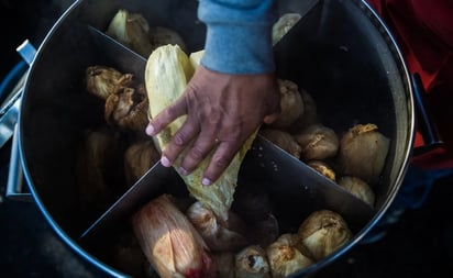 ¿Mitos o verdades? La preparación de los tamales tiene rituales que influyen en su sabor: Las creencias se pusieron a discusión por investigadores y las conclusiones son sorprendentes