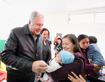 'Chema' abre en Lomas del Refugio Centro Comunitario