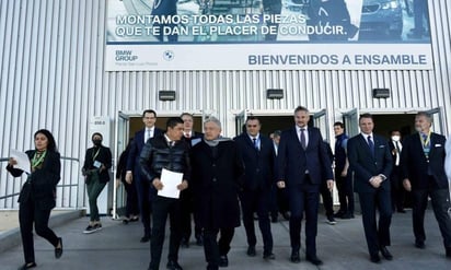 Reconoce AMLO: vehículos eléctricos son el futuro de la industria automotriz