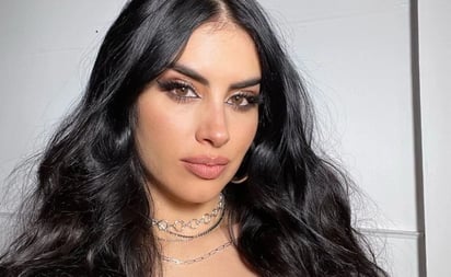 Jessica Cediel lució un top blanco que conquistó Instagram: La periodista sigue demostrando que luce radiante a sus 40 años y se animó a cambiar su color de ojos. “La Megan Fox colombiana”