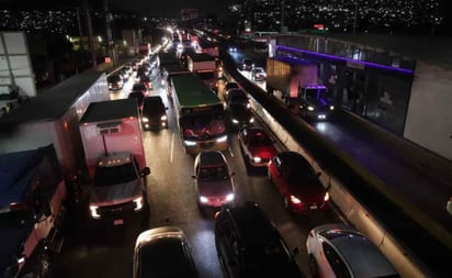 Tras 4 horas de bloqueo liberan la México-Pachuca