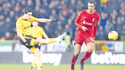 Raúl Jiménez cómplice de la goleada de Wolves 