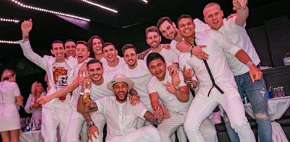 Neymar celebró su cumpleaños con Messi, Mbappé, la plantilla de PSG y una espectacular fiesta en París