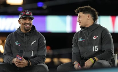 Super Bowl LVII: El primero en la historia en ser iniciado por dos quarterbacks afroamericanos: Patrick Mahomes y Jalen Hurts tienen un enorme motivo para que el Super Bowl LVII sea inolvidable