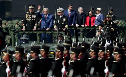 Beatriz Gutiérrez Müller presume 'selfie republicana' con la ministra Norma Piña, Creel y Armenta