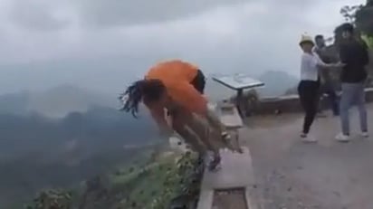 Hombre cae de una montaña al realizar “Parkour extremo” : El terrible hecho se difundió a través de Twitter donde algunos usuarios señalaron que es imposible que aun siguiera con vida