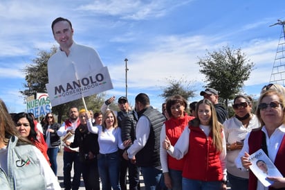 Manolo Jiménez cierra  precampaña en Monclova 