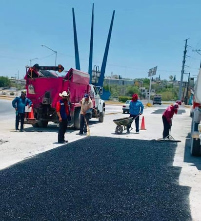 Las calles de monclova reciben mantenimiento diario del departamento  de bacheo