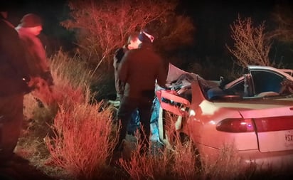 Chocan auto y camión en carretera a Culiacancito, Sinaloa; hay 15 heridos