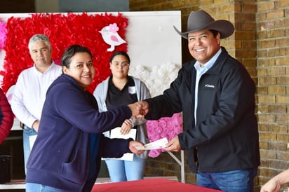 Anuncia Beto Villarreal a ganadores de cenas y noches románticas en Cuatro Ciénegas