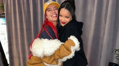 Karol G hace hablar español a Rihanna tras show de medio tiempo en el Super Bowl LVII: Karol G compartió su emoción al poder ver a su artista favorita: Rihanna.