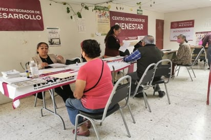 Beneficiarios del 65 y más recibirán 2 bimestres adelantados