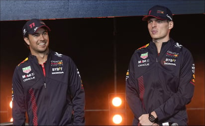 ¿Cómo está la relación Checo Pérez - Max Verstappen previo a la temporada 2023?: Checo Pérez y Max Verstappen cerraron el 2022 de forma tensa, luego de lo sucedido en el Gran Premio de Brasil entre ellos