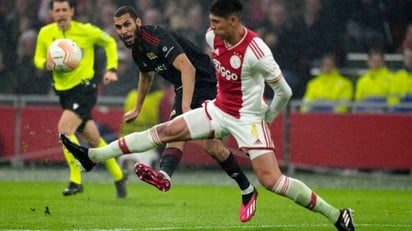 Edson Álvarez y el Ajax empatan al Unión Berlin 