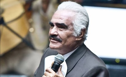 ¿Vicente Fernández, eres tú?, sorprende tremenda escultura del cantante: El parecido de la escultura con Chente, impactó a sus fans